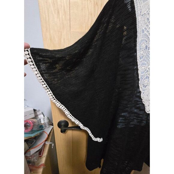 Vintage Starlet Black Cardigan With Lace Collar & Trim - Picture 6 of 9